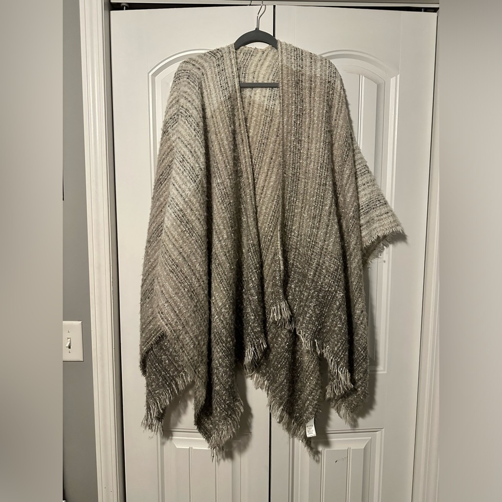 Women’s Neutral Soft Sweater Poncho